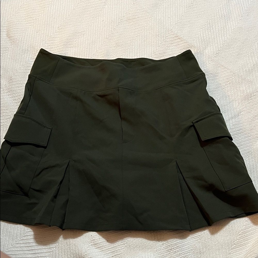 Athleta Dark Green Skirt with Pockets